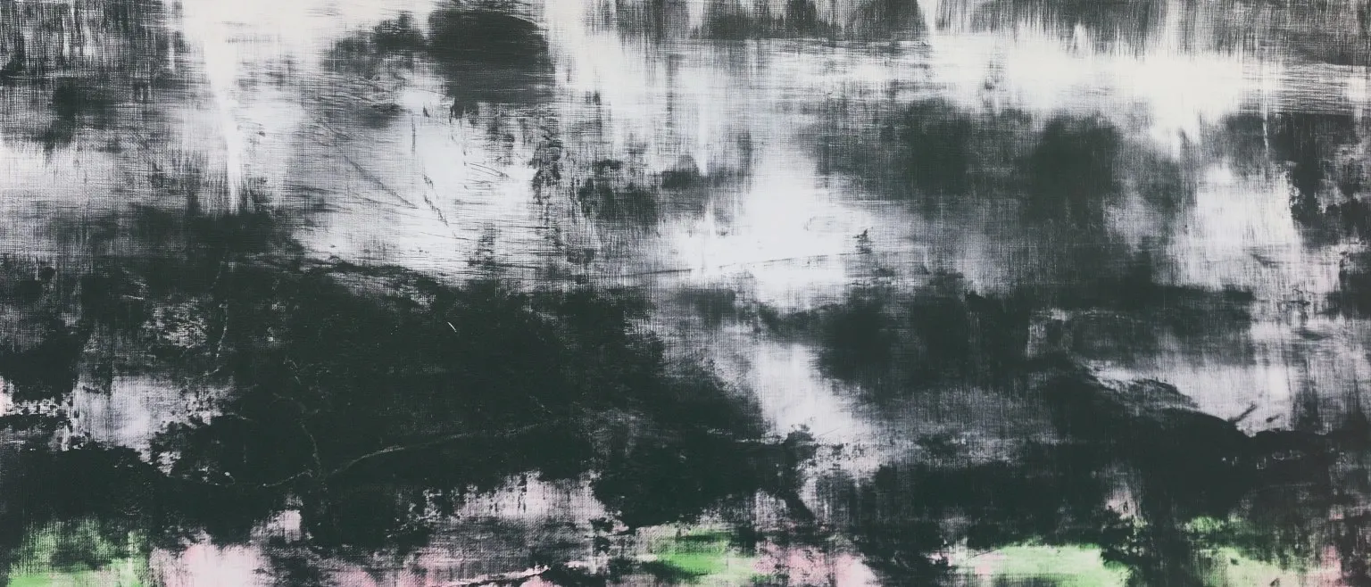 Dense grey cross-hatching thinning to white at the centre, dark strokes gathering at both edges.