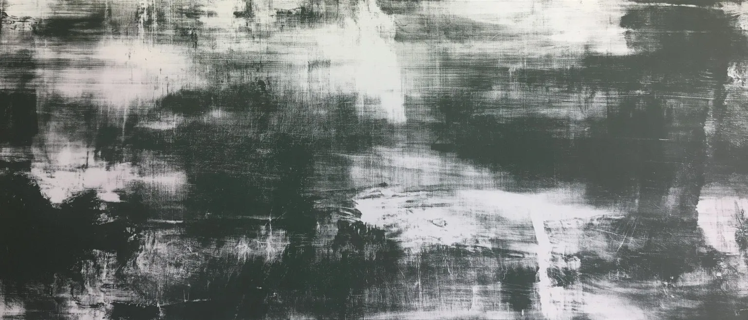 Broad grey brushwork opening to pale bands, dark strokes massing at both edges.