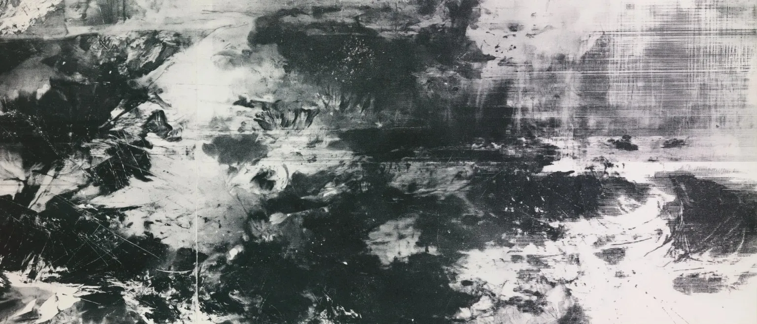 Dense black ink brushwork massing at the centre, fine horizontal scoring breaking through at the right.
